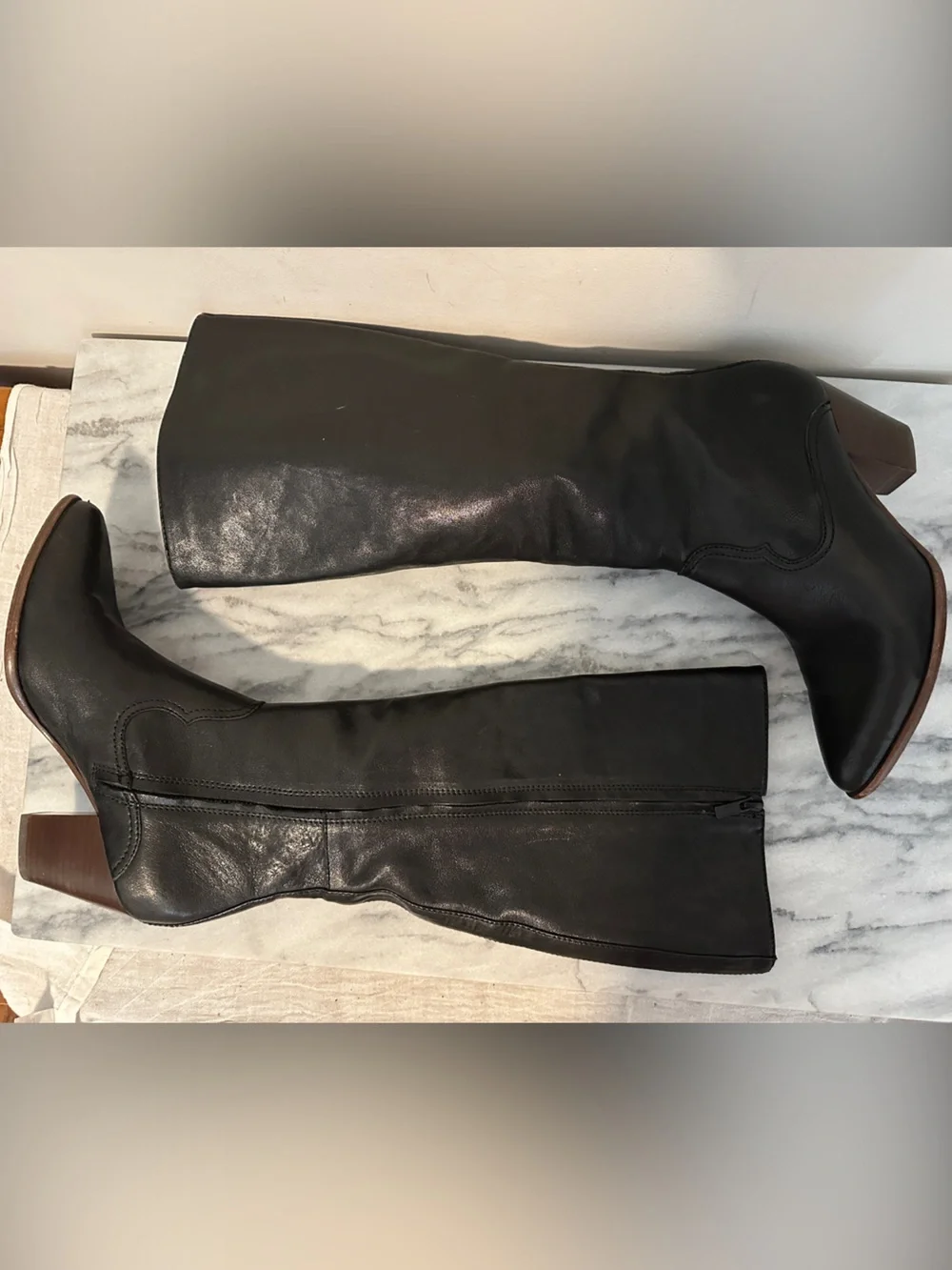 FRYE Reed Inside Zip Tall Boots Black Leather Knee High Heeled Style 70904 8M